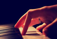 武藏上演帽子戏法，帮助马赛纳轻松取胜